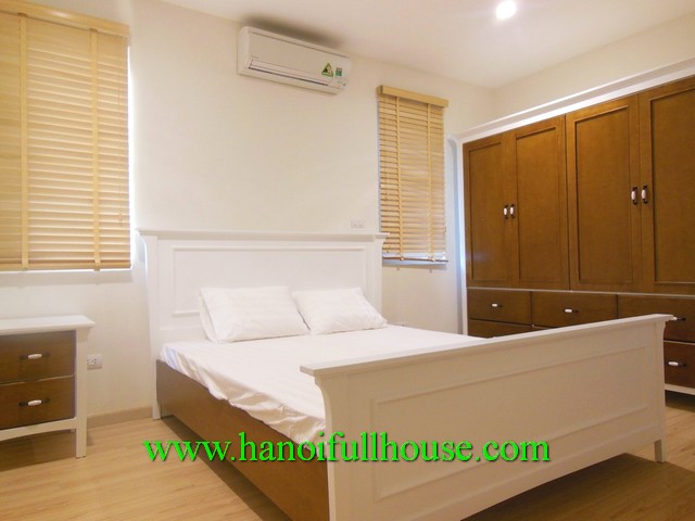 Căn hộ dịch vụ tiện nghi hiện đại, đồ đạc mới đẹp, nhiều ánh sáng